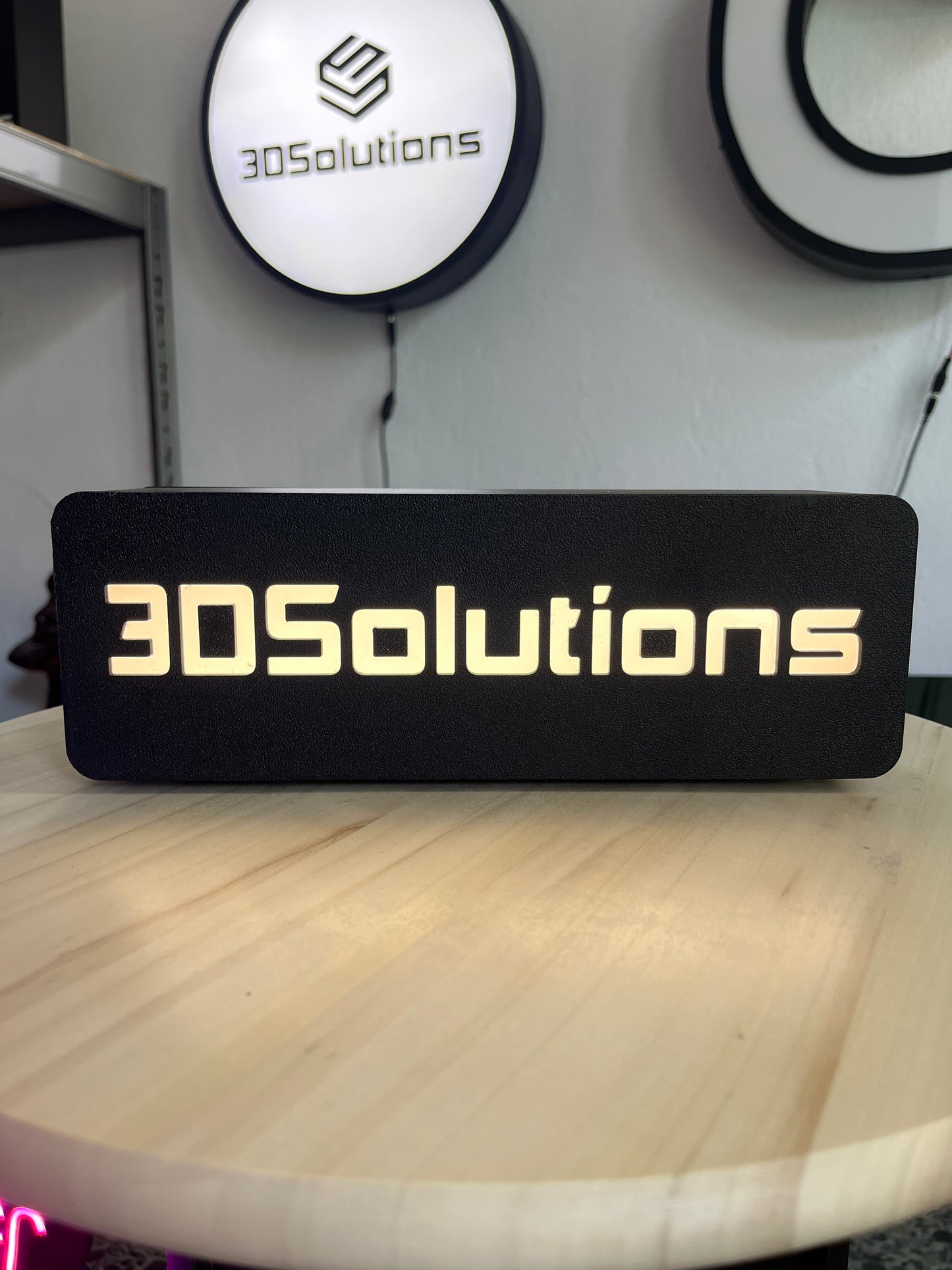 Custom 3D Printed Light Box – Medium (Με το Λογότυπο σου) (8,5cm x 25cm x 7cm)